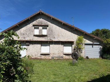 Maison a vendre Mauriac 15200 Cantal 10 pièces 212000 euros