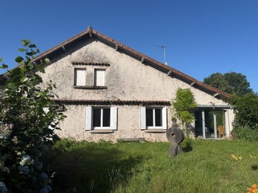 Maison a vendre Mauriac 15200 Cantal 10 pièces 212000 euros