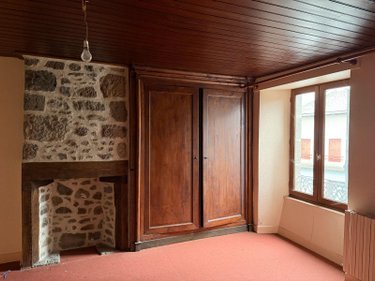 Immeuble a vendre Saint-Martin-Valmeroux 15140 Cantal  84800 euros