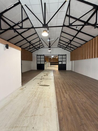 Fonds et murs commerciaux a vendre Mâcon 71000 Saône-et-Loire 288 m2  316000 euros
