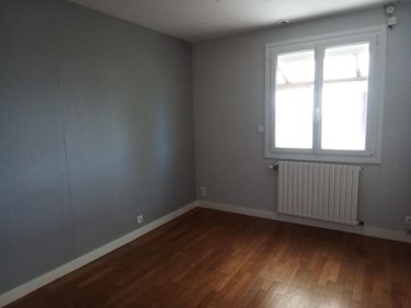 Location maison Saint-Aubin-des-Landes 35500 Ille-et-Vilaine 75 m2 4 pièces 750 euros