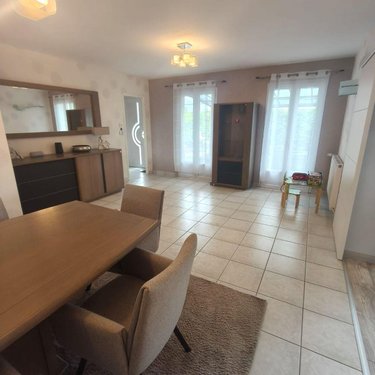 Location maison Saint-Parres-lès-Vaudes 10260 Aube 150 m2 5 pièces 1350 euros