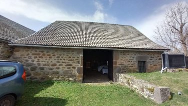 Maison a vendre Sainte-Anastasie 15170 Cantal 89 m2  122340 euros