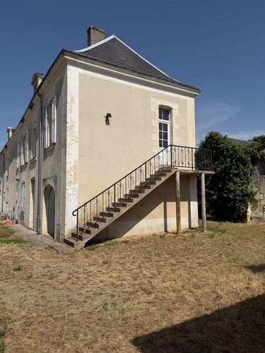 Immeuble a vendre Chinon 37500 Indre-et-Loire 500 m2  399200 euros