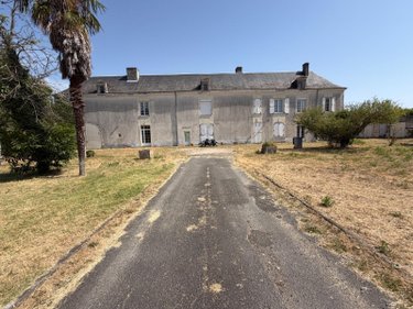 Immeuble a vendre Chinon 37500 Indre-et-Loire 500 m2  399200 euros