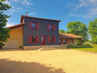 Maison a vendre Auzelles 63590 Puy-de-Dôme 144 m2 8 pièces 399000 euros
