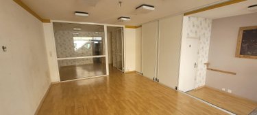 Fonds et murs commerciaux a vendre Châteaulin 29150 Finistère 59 m2  68900 euros