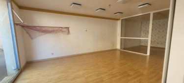Fonds et murs commerciaux a vendre Châteaulin 29150 Finistère 59 m2  68900 euros