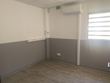 Fonds et murs commerciaux a vendre Sainte-Marie 97438 Réunion  1942500 euros