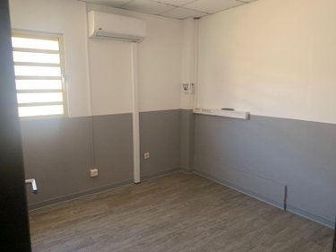 Fonds et murs commerciaux a vendre Sainte-Marie 97438 Réunion  1942500 euros