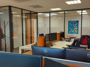 Fonds et murs commerciaux a vendre Tinténiac 35190 Ille-et-Vilaine  1268000 euros