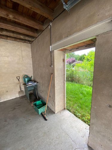 Garage et parking a vendre Buzançais 36500 Indre 34 m2  25580 euros