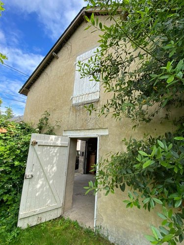 Garage et parking a vendre Buzançais 36500 Indre 34 m2  25580 euros