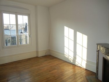 Immeuble a vendre Soissons 02200 Aisne 215 m2  360500 euros