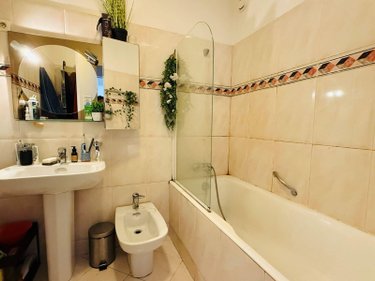 Appartement a vendre Marseille 6e Arrondissement 13006 Bouches-du-Rhône 77 m2 3 pièces 210000 euros