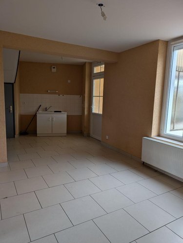 Location maison Bessé-sur-Braye 72310 Sarthe 86 m2 4 pièces 450 euros