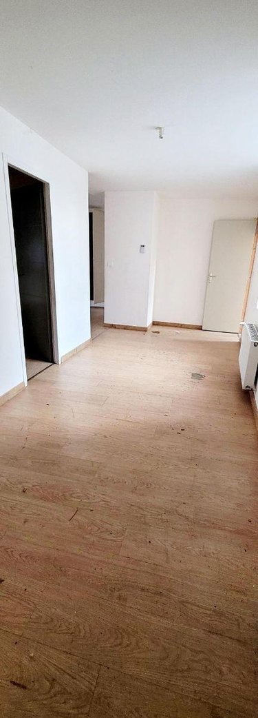 Immeuble a vendre Marle 02250 Aisne 481 m2  77000 euros