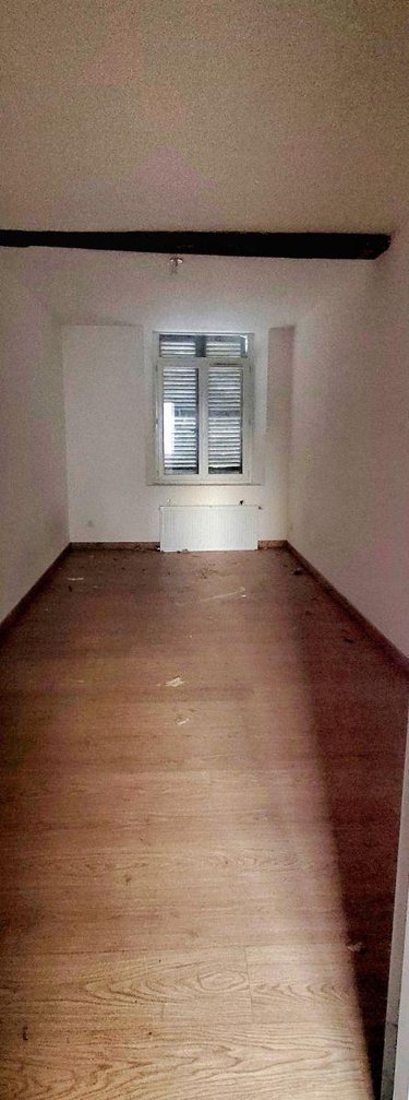 Immeuble a vendre Marle 02250 Aisne 481 m2  77000 euros