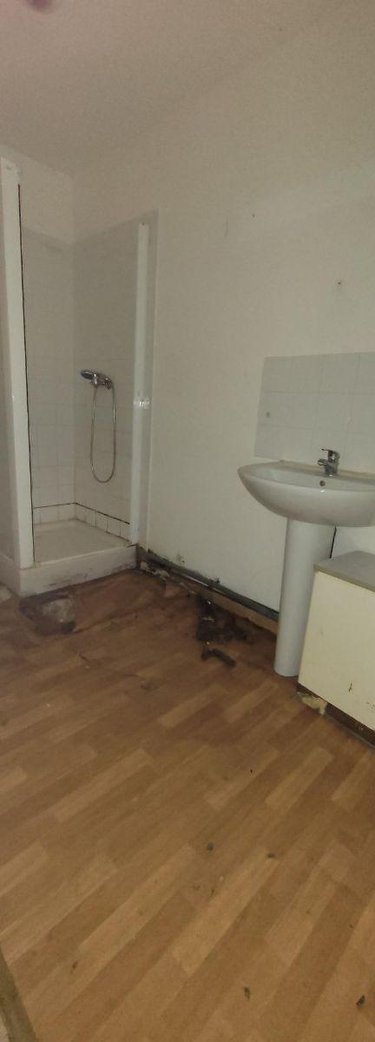 Immeuble a vendre Marle 02250 Aisne 481 m2  77000 euros