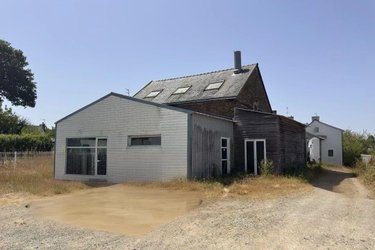 Fonds et murs commerciaux a vendre Clohars-Carnoët 29360 Finistère 250 m2  291200 euros