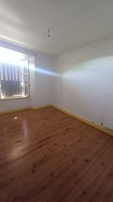 Maison a vendre Murat 15300 Cantal 73 m2  90400 euros