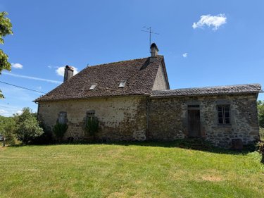Maison a vendre Chalvignac 15200 Cantal 6 pièces 68900 euros