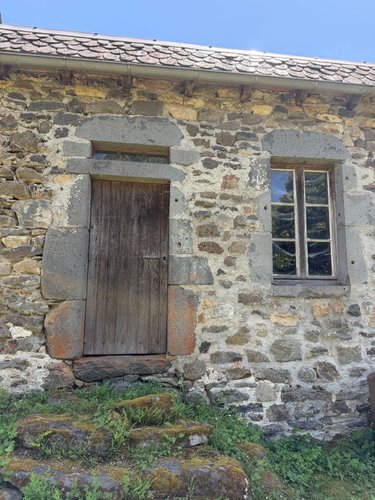Maison a vendre Chalvignac 15200 Cantal 6 pièces 68900 euros