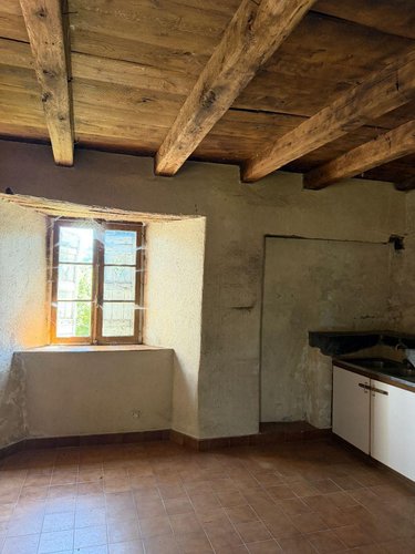 Maison a vendre Chalvignac 15200 Cantal 6 pièces 68900 euros