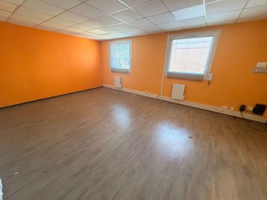 Immeuble a vendre Craywick 59279 Nord 1042 m2  1240000 euros