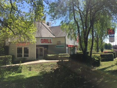 Fonds et murs commerciaux a vendre Salbris 41300 Loir-et-Cher 300 m2  368900 euros