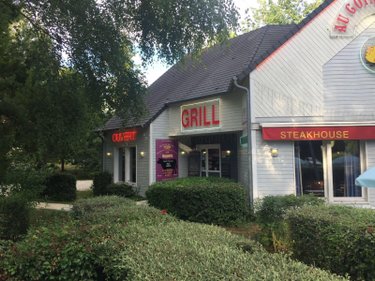 Fonds et murs commerciaux a vendre Salbris 41300 Loir-et-Cher 300 m2  368900 euros