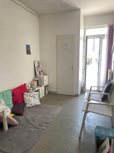 Location fonds et murs commerciaux Libourne 33500 Gironde 26 m2  430 euros