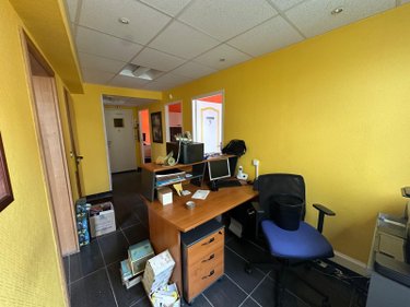Location fonds et murs commerciaux Loon-Plage 59279 Nord 60 m2  1015 euros