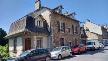 Maison a vendre Vic-sur-Cère 15800 Cantal 250 m2 12 pièces 168700 euros