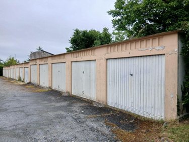Garage et parking a vendre Châteauroux 36000 Indre  70000 euros