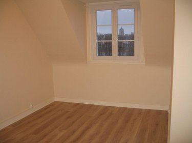 Location appartement Orléans 45000 Loiret 25 m2 1 pièce 450 euros
