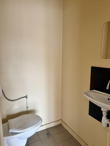 Fonds et murs commerciaux a vendre Fougères 35300 Ille-et-Vilaine 28 m2  41585 euros