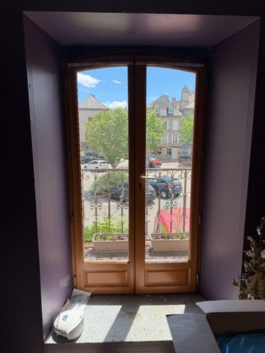 Fonds et murs commerciaux a vendre Pleaux 15700 Cantal  121900 euros