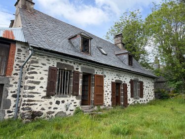 Maison a vendre Saint-Bonnet-de-Salers 15140 Cantal 2 pièces 100700 euros