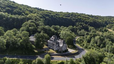 propriete a vendre Raulhac 15800 Cantal 782 m2 23 pièces 860000 euros