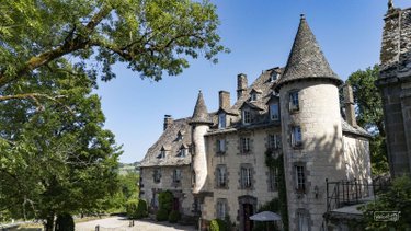 propriete a vendre Raulhac 15800 Cantal 782 m2 23 pièces 860000 euros