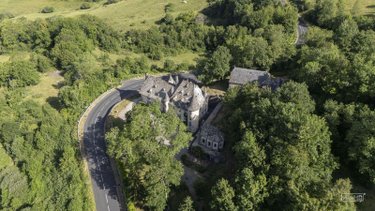propriete a vendre Raulhac 15800 Cantal 782 m2 23 pièces 860000 euros