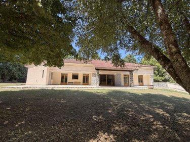 Maison a vendre Ytrac 15000 Cantal 287 m2 5 pièces 296800 euros