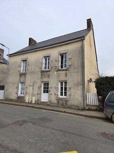 Immeuble a vendre Villaines-la-Juhel 53700 Mayenne 120 m2  79380 euros