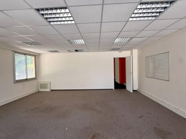 Immeuble a vendre Marseille 16e Arrondissement 13016 Bouches-du-Rhône 1300 m2  1100000 euros