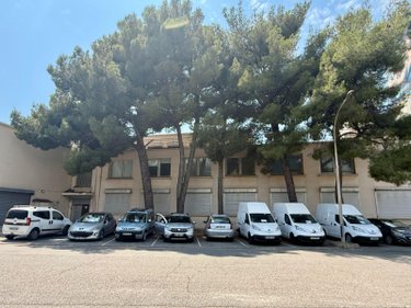 Fonds et murs commerciaux a vendre Marseille 16e Arrondissement 13016 Bouches-du-Rhône 1300 m2  1100000 euros