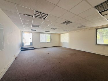 Fonds et murs commerciaux a vendre Marseille 16e Arrondissement 13016 Bouches-du-Rhône 1300 m2  1100000 euros