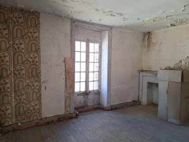 Immeuble a vendre Chailland 53420 Mayenne 350 m2  136500 euros