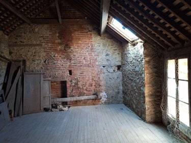 Immeuble a vendre Chailland 53420 Mayenne 350 m2  136500 euros