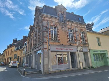 Immeuble a vendre Chailland 53420 Mayenne 350 m2  136500 euros